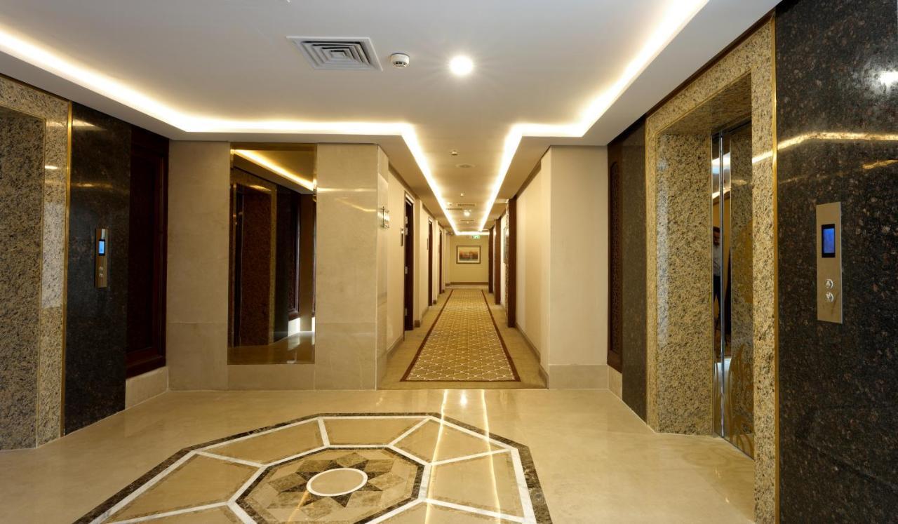 Ramada By Wyndham Lahore Gulberg II Exterior foto